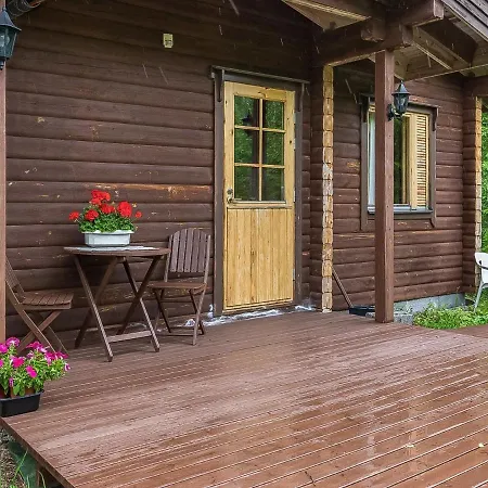 Hirsiniemi By Interhome 펜션 Vuoriniemi